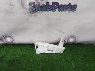 Фото запчасти крепление бампера заднее правое Subaru Forester 2008 контрактная запчасть Запчасть крепление бампера заднее правое Subaru Forester 2008