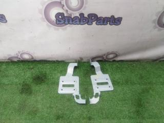 Крепление магнитофона Nissan Fuga 2011