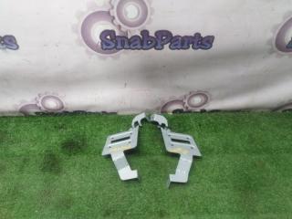 Крепление магнитофона Nissan Fuga 2010