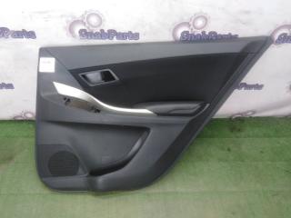 Обшивка дверей задняя правая Toyota Allion 2010