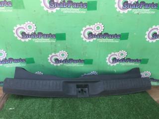 Накладка замка багажника Honda Airwave