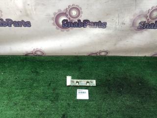 Запчасть крепление бампера переднее правое Nissan Teana