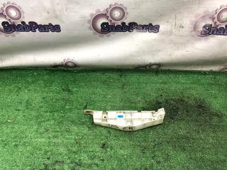 Запчасть крепление бампера переднее правое Honda Avancier