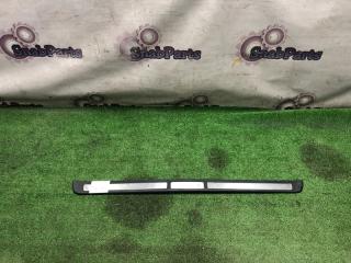 Запчасть накладка на порог салона передняя левая Toyota Brevis