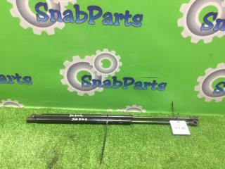 Амортизатор багажника Honda Vezel 2015