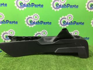 Бардачок между сиденьями Toyota Yaris 2020
