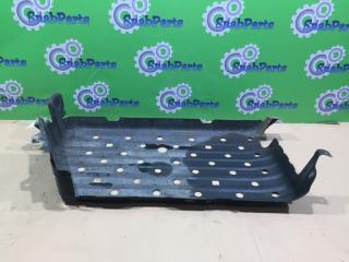 Защита топливного бака Mazda MPV 1997