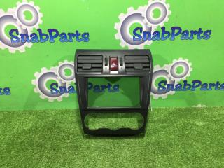 Рамка магнитофона Subaru XV 2013