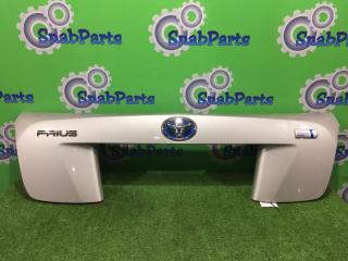 Накладка 5-й двери Toyota Prius 2016