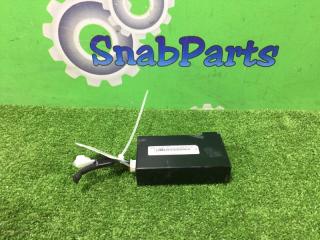 Запчасть электронный блок lexus CT200H 2012