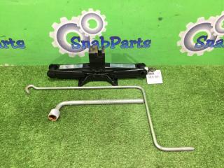 Домкрат Subaru Forester 2012