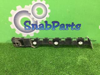 Фото запчасти крепление бампера заднее левое Subaru XV 2014 контрактная запчасть Запчасть крепление бампера заднее левое Subaru XV 2014