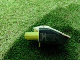 Датчик airbag Lexus LS600HL 2008