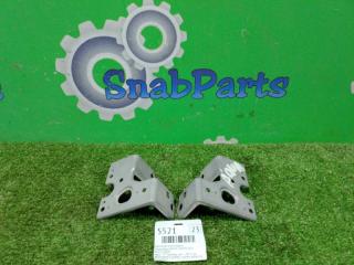 Крепление магнитофона Toyota Aqua 2012