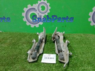 Петля крышки багажника Mazda RX-8 11.04.2006
