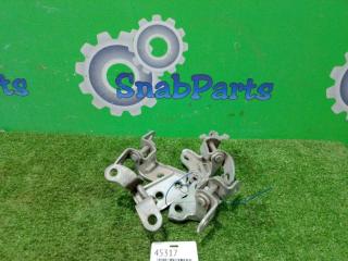 Петля дверная задняя Toyota Camry 2008 контрактная Петля дверная задняя Toyota Camry 2008