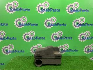 Корпус воздушного фильтра Mitsubishi Pajero 2004