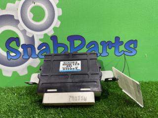 Блок управления полным приводом Mitsubishi Pajero 2004 Б/У Блок управления полным приводом Mitsubishi Pajero 2004