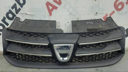 Решетка радиатора RENAULT SANDERO 2013