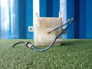 Бачок LEXUS CT 2012