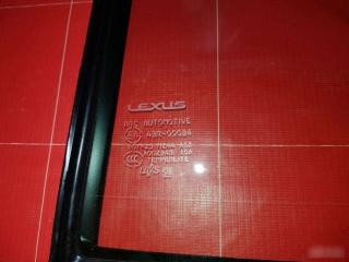 Стекло двери заднее Lexus LX570