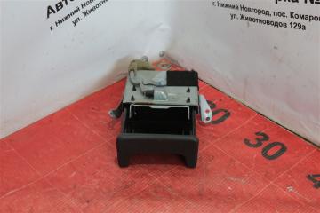 Пепельница Toyota RAV4 2005
