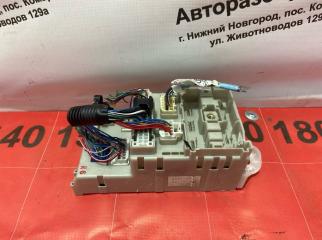 Блок предохранителей Toyota RAV4 2005