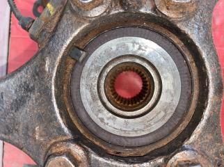 Поворотный кулак передний левый RAV4 2008 30 1AZFE