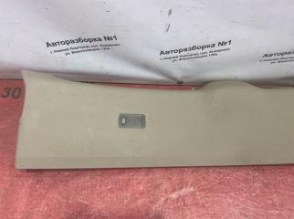 Обшивка крышки багажника RX300