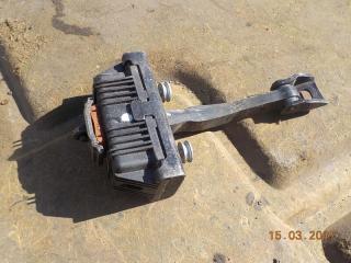 Ограничитель двери передний BMW X6 2008