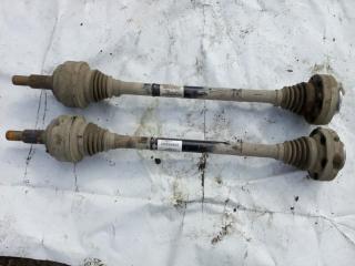 Запчасть полуось (привод) задний Volkswagen Touareg 2004