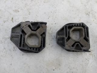 Запчасть подушка радиатора Volkswagen Passat 2006