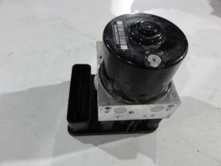 Блок ABS (насос) BMW 1 2011