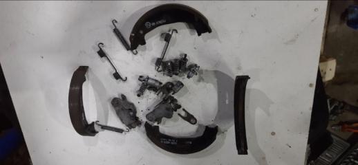 Колодки стояночного тормоза BMW 1 2007