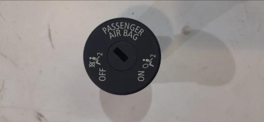 Выключатель AIR BAG BMW 7 2010
