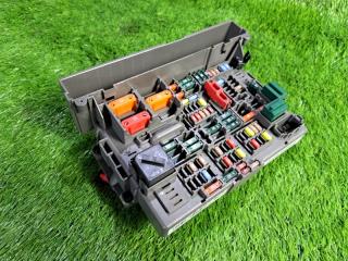 Блок предохранителей передний BMW 1 2007