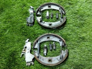 Колодки стояночного тормоза задние BMW 3