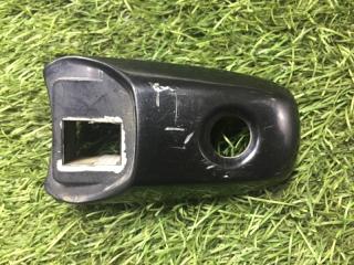 Запчасть вставка замка двери (под ключ) передняя левая Mazda 3 2007