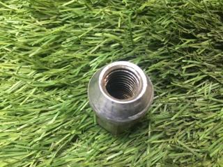 Гайка колесная 3 2007 BK Z6 652169