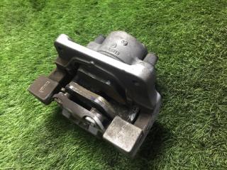 Суппорт тормозной передний левый BMW 5 2015