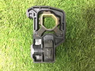 Кронштейн радиатора левый BMW 5 2015