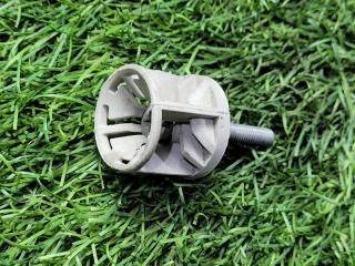 Кронштейн BMW 7 2001 контрактная Кронштейн BMW 7 2001