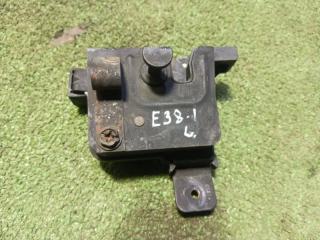 Замок капота левый BMW 7 2001