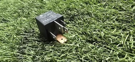 Запчасть реле Volkswagen Passat 2006