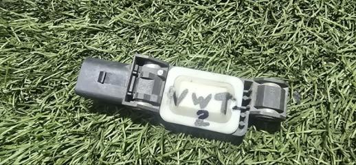Датчик удара AIR BAG Touareg 2008 1