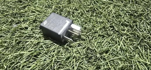 Фото запчасти реле Volkswagen Touareg 2004 Б/У запчасть Запчасть реле Volkswagen Touareg 2004