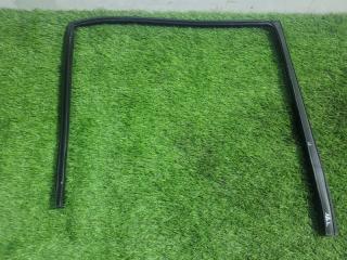 Уплотнитель стекла двери задний левый BMW 7 2001