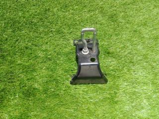 Петля замка капота правая BMW X5 2013