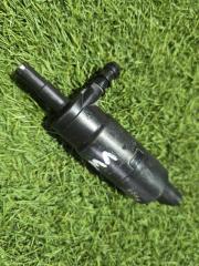 Фото запчасти насос омывателя фар Volkswagen Touareg 2008 Б/У запчасть Запчасть насос омывателя фар Volkswagen Touareg 2008