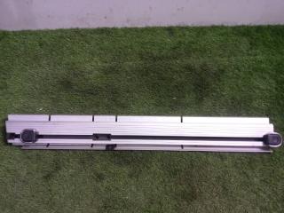 Кронштейн правый BMW X6 2011 контрактная Кронштейн правый BMW X6 2011